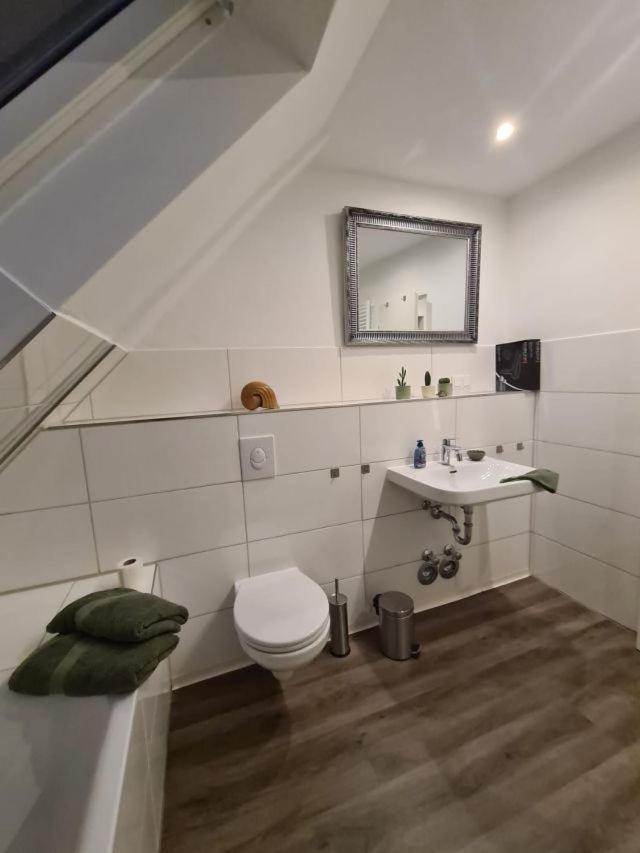 Pilgrims "Rosalie" Grosse Fewo Mit 3 Schlafzimmern, 1Bad, 2 Wc, Balkon, Fast Internet Brilon Exterior foto